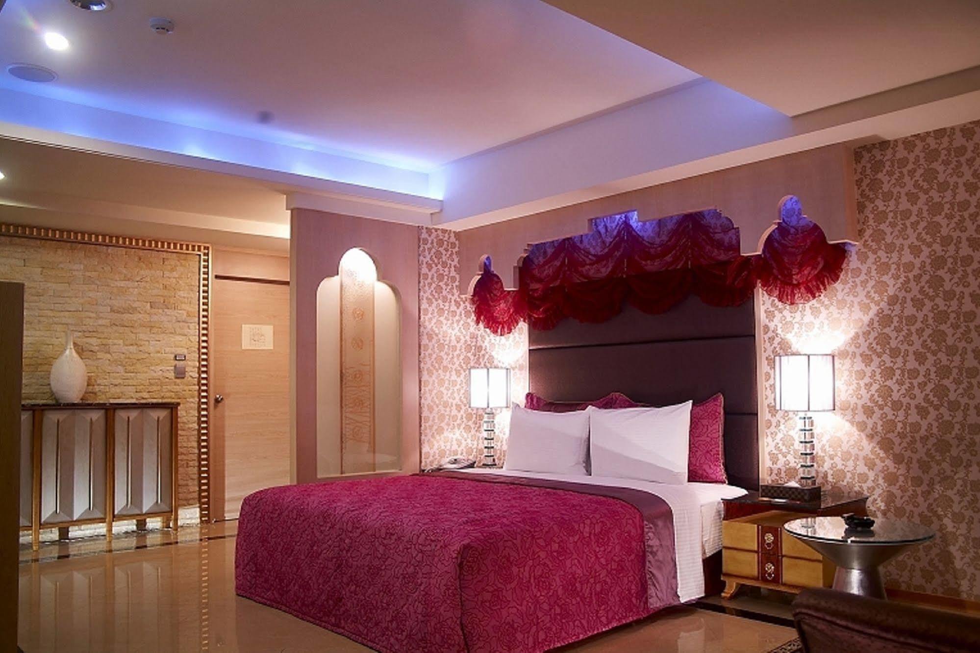 Slv Hotel Group-Slv Business Hotel Zhonghe  Exterior photo